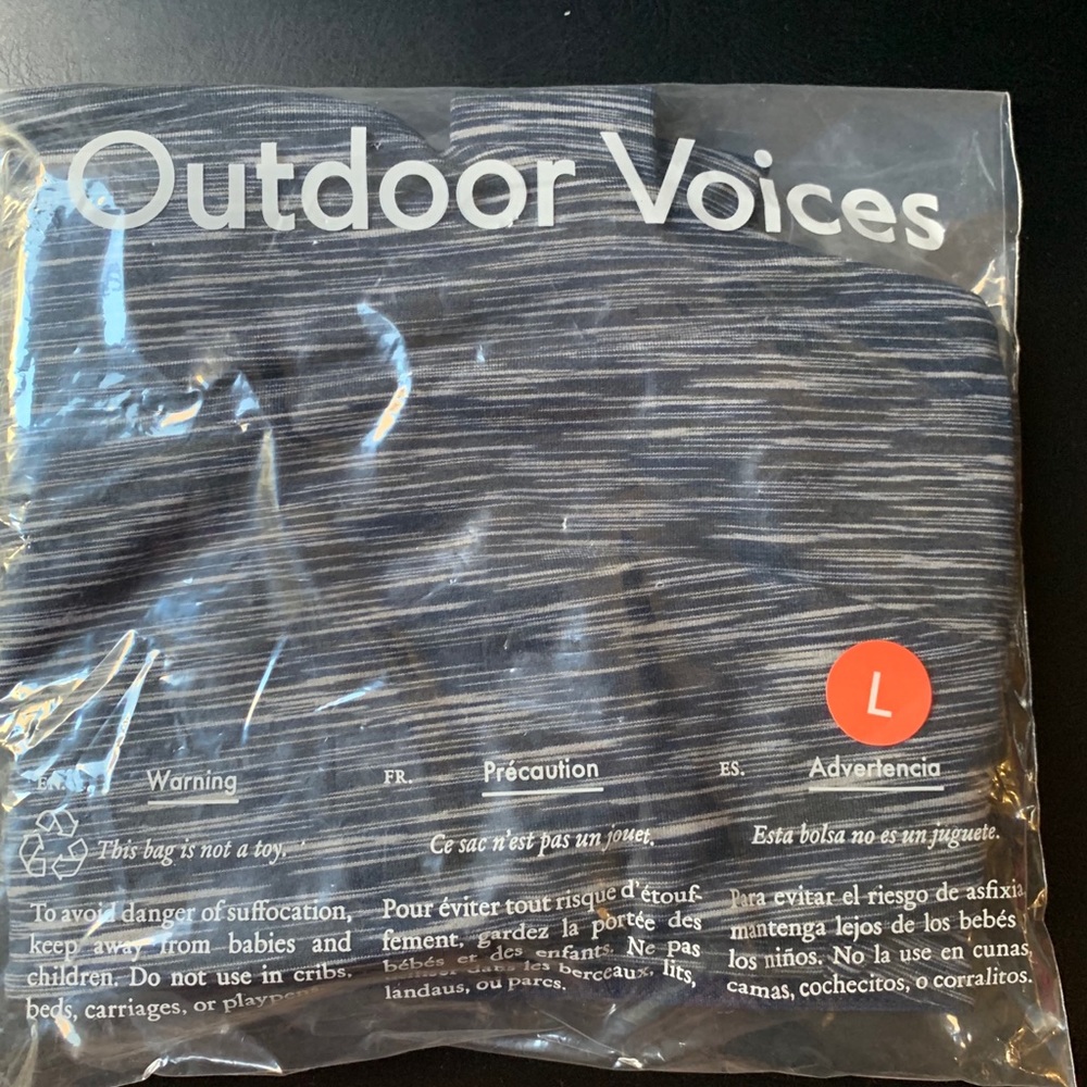 Outdoor Voices Freeform Bra in Indigo, size L.